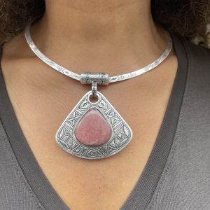 Collier touareg torque argent et agate rose-Mukasa