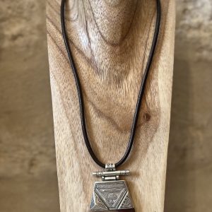 Collier touareg argent et cornaline-Mukasa